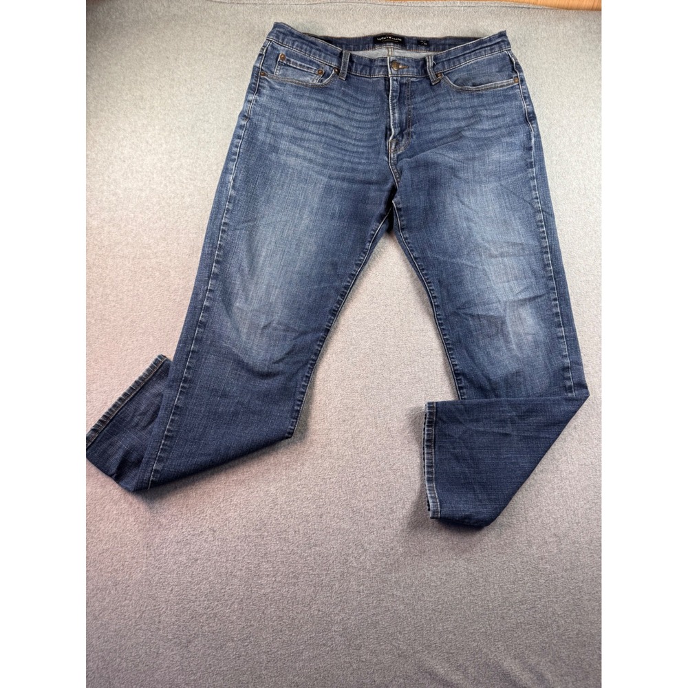 Lucky Brand 221 Straight Leg Jeans Mens 38x32 Blue Medium Wash Denim Pants